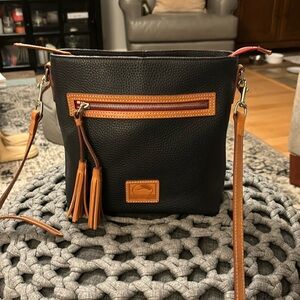 Dooney & Bourke leather crossbody purse